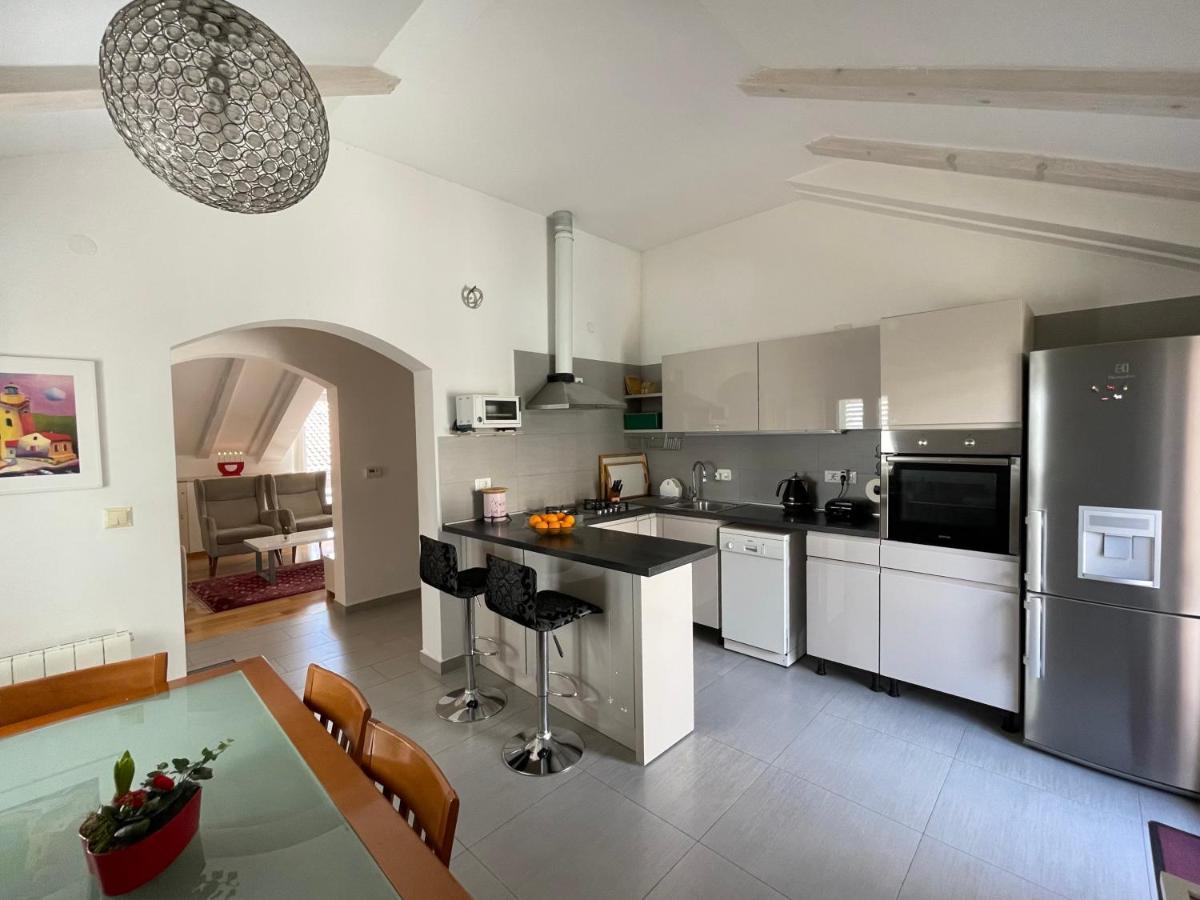 Holiday Residence Zvono Mlini Exterior photo
